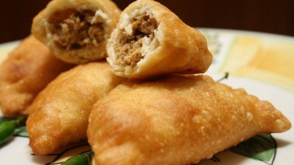 Resep Kue Panada Khas Maluku: Gurih dengan Isian Ikan Teri